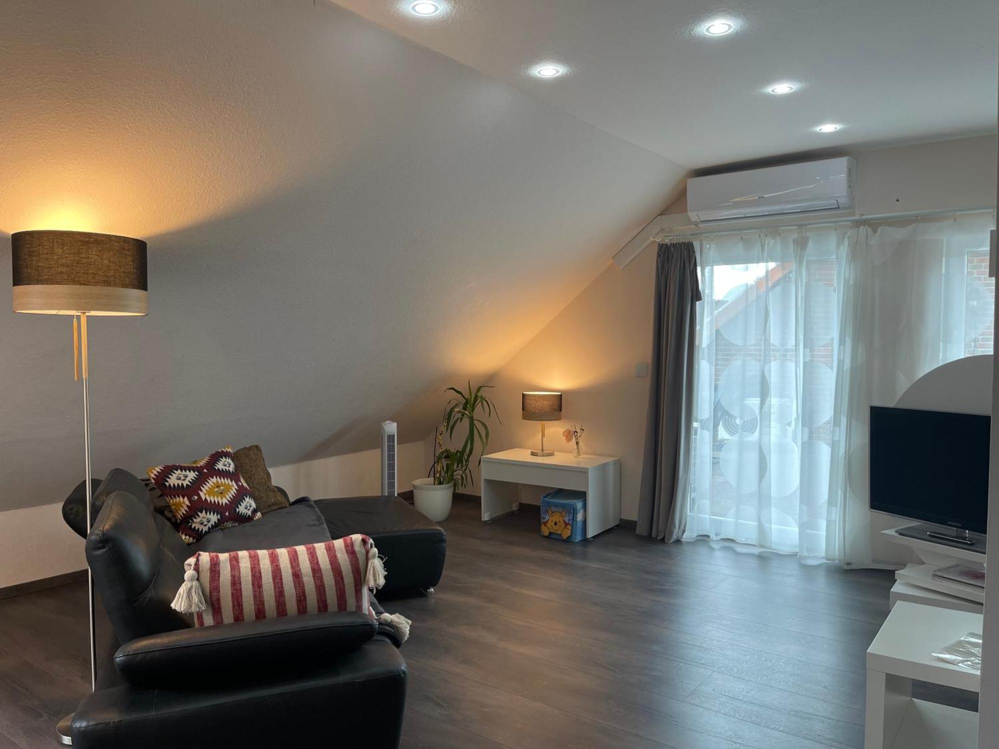 Apartment Modern House Gehrden Auf 2 Etagen, Garten, Barbecue, Contactless Check-in, Free Parking *